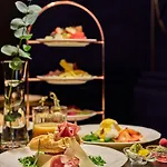 Garamond, A Tribute Portfolio Hotel, Old Town Hotel