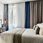 Garamond, A Tribute Portfolio Hotel, Old Town Hotel