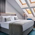 Garamond, A Tribute Portfolio Hotel, Old Town Hotel Krakau