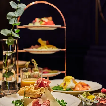 Garamond, A Tribute Portfolio Hotel, Old Town Hotel