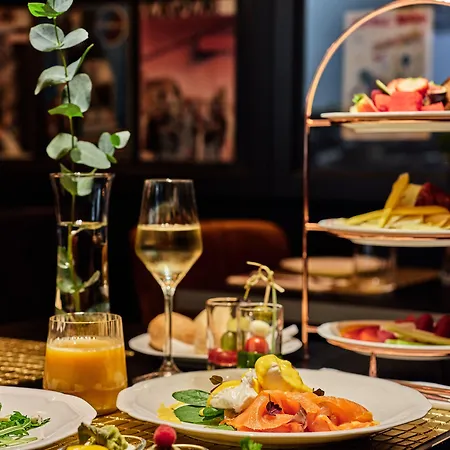 Garamond, A Tribute Portfolio Hotel, Old Town